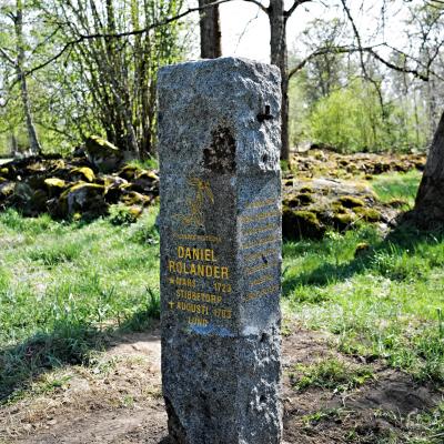 COMMEMORATION STONE // Viveka Hansen // Lars Hansen