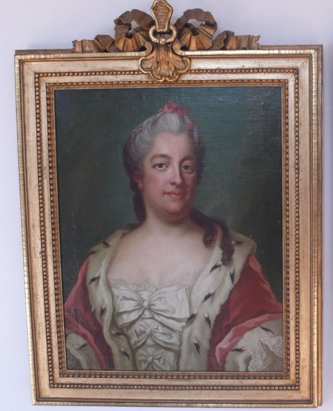 This portrait probably depicted Ulrika Christina Mörner of Morlanda (1709–1778) ca 1748-50. In the same year (1758) as the inventory was written, she lived with her husband the count and tenant in tail Carl Fredrik Piper (1700-1770) at Christinehof manor house from July to October, according to a hand-written document of used firewood etc. Luxury silks, velvets, laces and ermine were part of her fashionable and representative dress – which could be kept in ‘the Countess’ Wardrobe’, a special room dedicated for her clothes, see above. (Courtesy of: Christinehof Manor House, Skåne, Sweden). Photo: The IK Foundation, London.